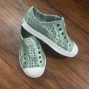 Native Jefferson Marbled Green Kids Shoes
